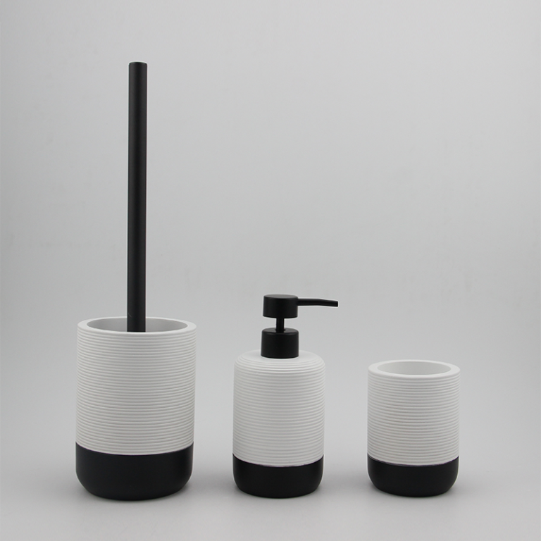 Striped bathroom set