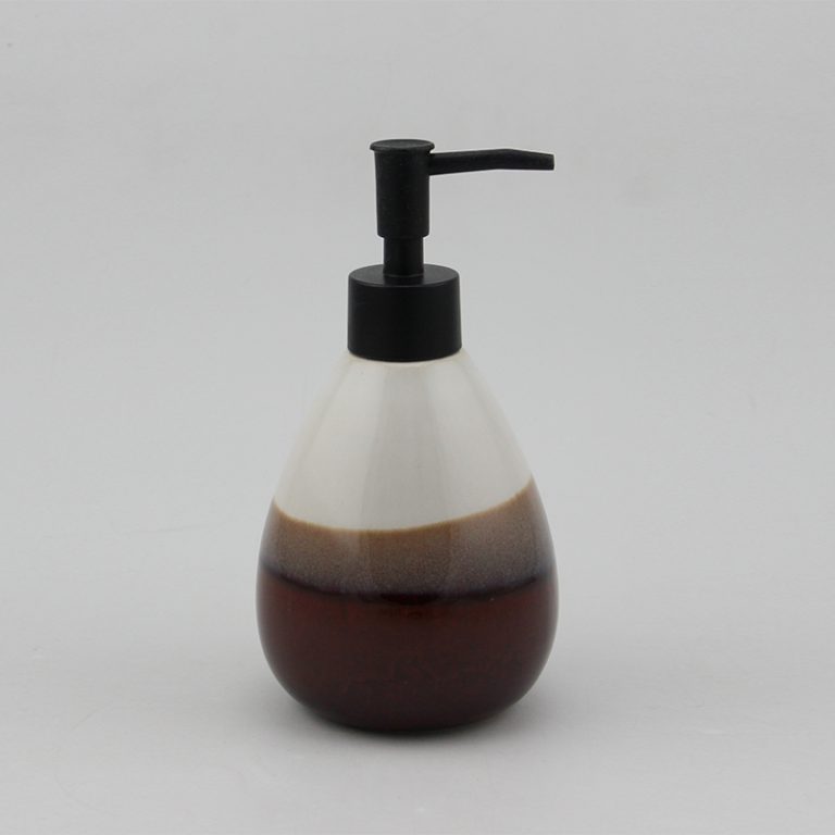 Color blocking soap dispenser