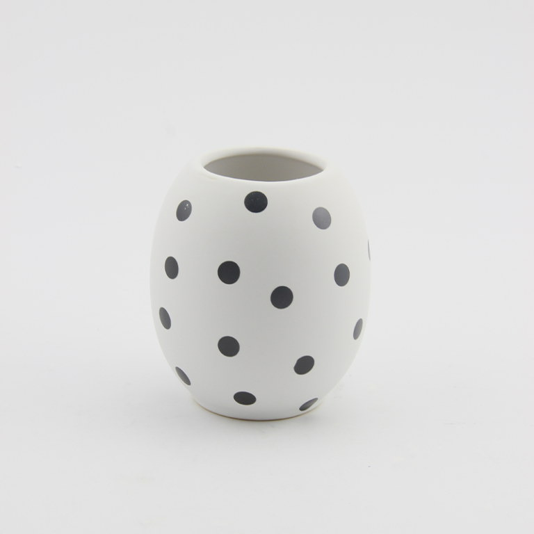 Polka dot tumbler