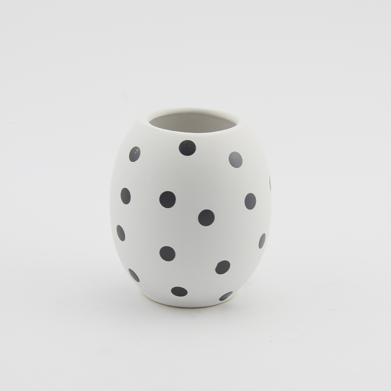 Polka dot tumbler product view
