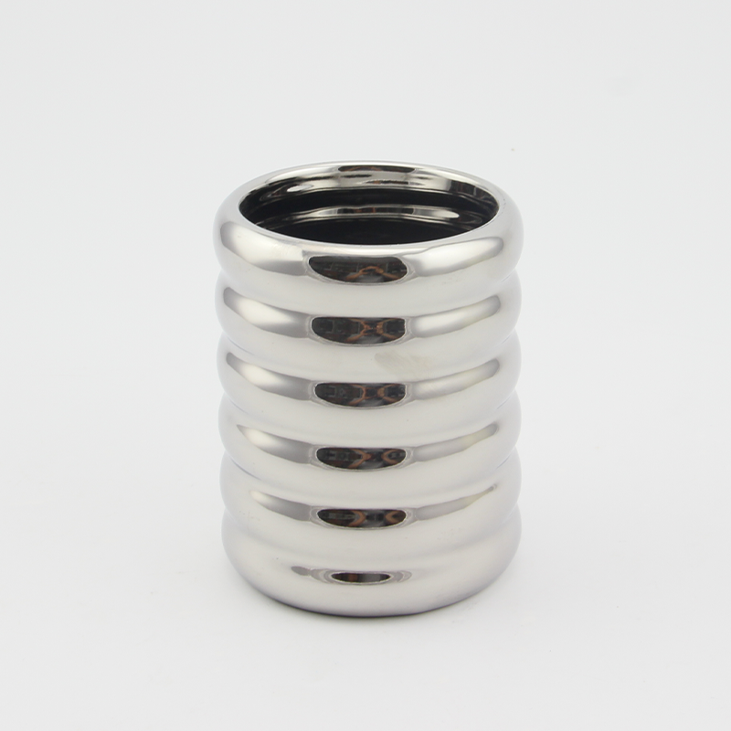 Metal tumbler